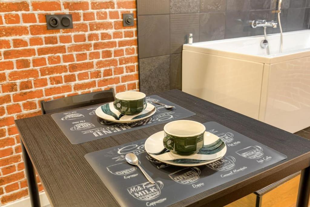 Industrial-Style Studio With Bathtub, Vieux-Lyon Ngoại thất bức ảnh